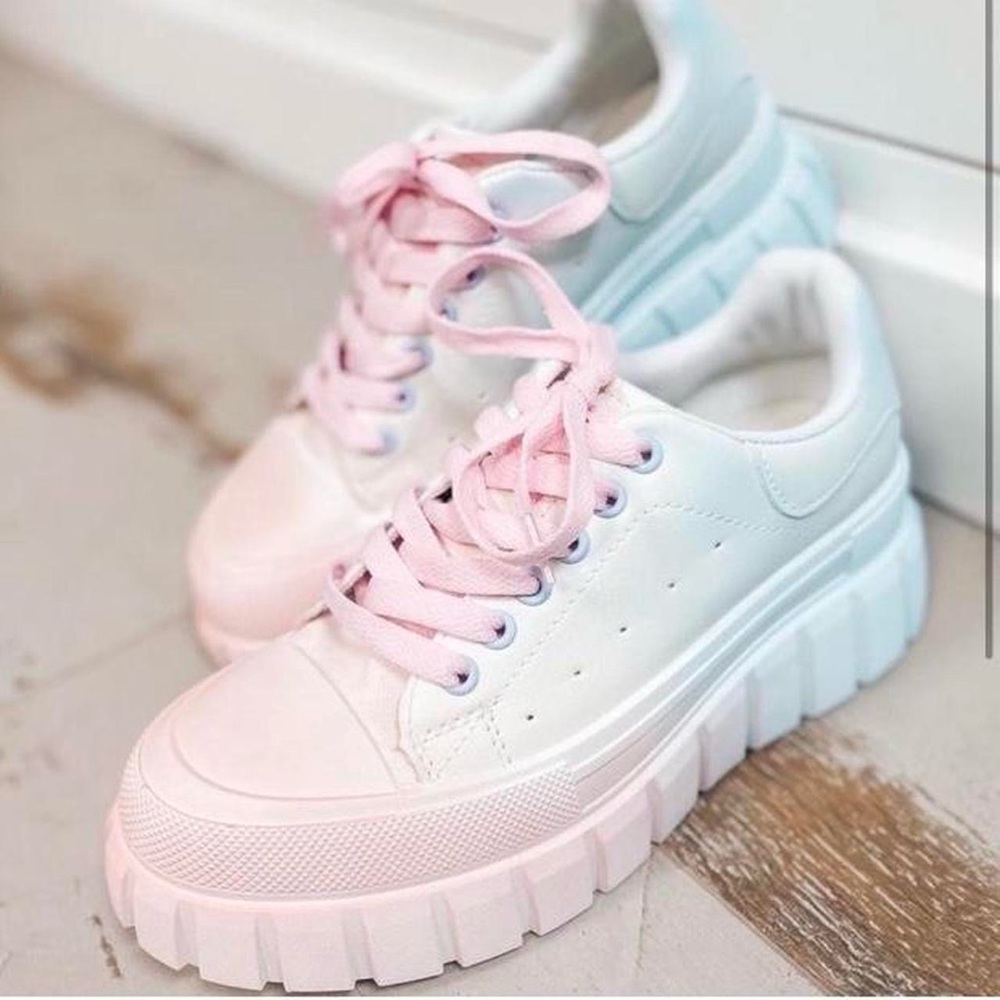 Women’s Pink Rainbow Platform Sneakers Size 9 Chunky Sole Lace Up Casual Shoes